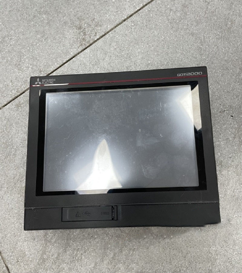 上海三菱觸摸屏藍屏花屏白屏故障維修哪家專業？ 附近維修 推薦維修  